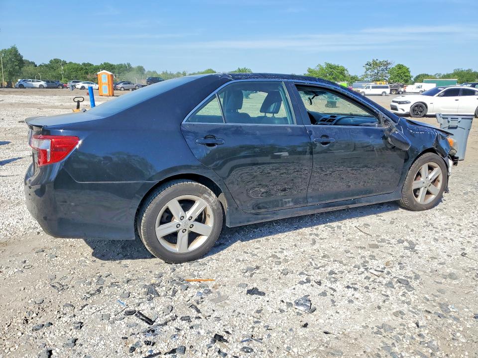 53384586 :رقم المزاد ، 4T1BF1FK7EU464856 vin ، 2014 Toyota Camry مزاد بيع