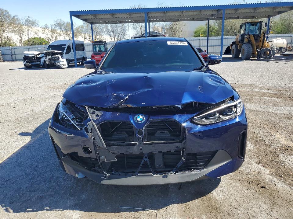 53651796 :رقم المزاد ، WBY73AW08NFN22199 vin ، 2022 Bmw I4 مزاد بيع