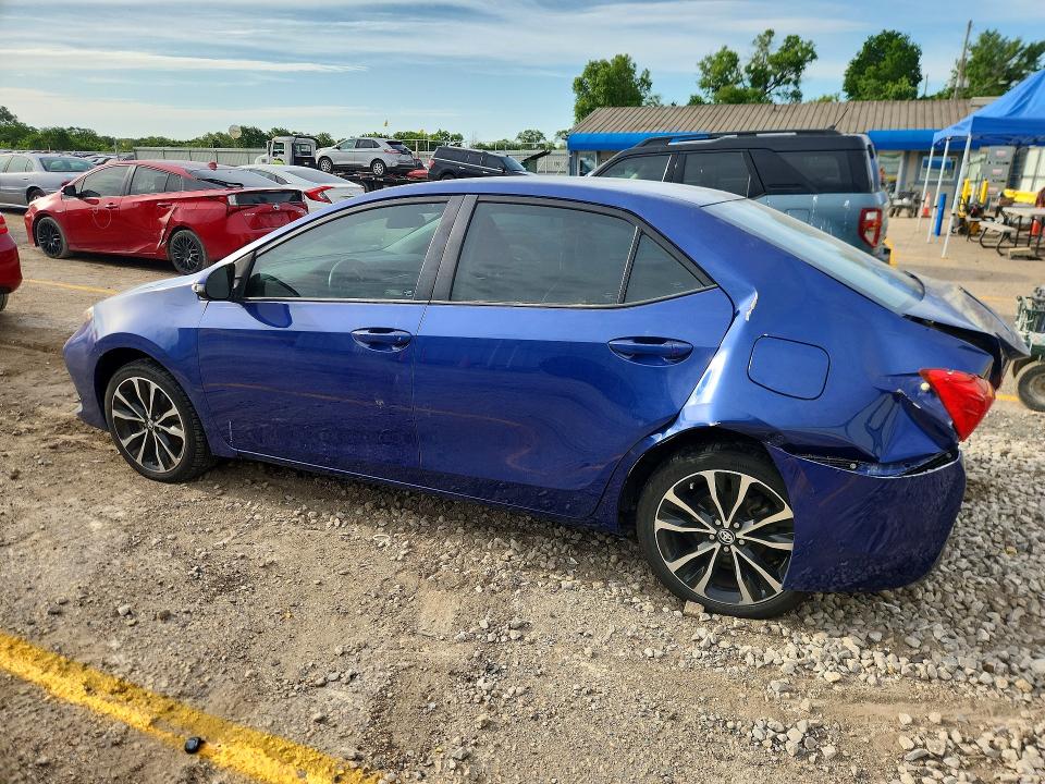 2017 Toyota Corolla მანქანა იყიდება აუქციონზე, vin: 5YFBURHE1HP710110, აუქციონის ნომერი: 52754666