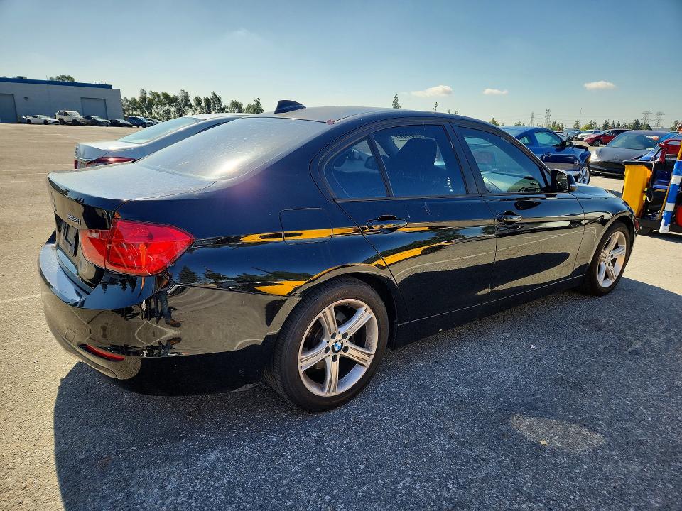 52508556 :رقم المزاد ، WBA3C1C51DF437393 vin ، 2013 Bmw 328i مزاد بيع