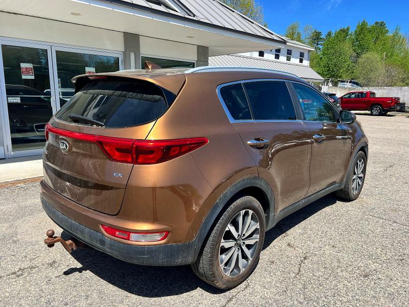 2017 Kia Sportage მანქანა იყიდება აუქციონზე, vin: KNDPNCAC2H7032557, აუქციონის ნომერი: 54671206