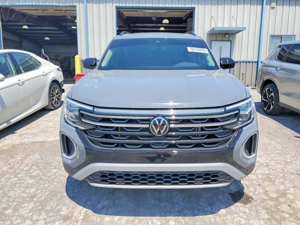 54178046 :رقم المزاد ، 1V2CR2CA7SC507562 vin ، 2025 Volkswagen Atlas مزاد بيع