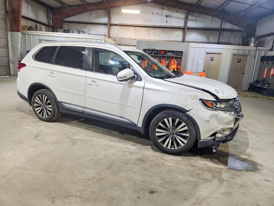 2019 Mitsubishi Outlander მანქანა იყიდება აუქციონზე, vin: JA4AZ3A33KZ005822, აუქციონის ნომერი: 55066756