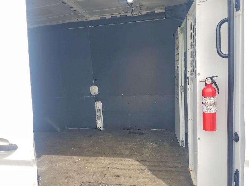 51140596 :رقم المزاد ، 1FTYE2CM6KKB49454 vin ، 2019 Ford Transit مزاد بيع