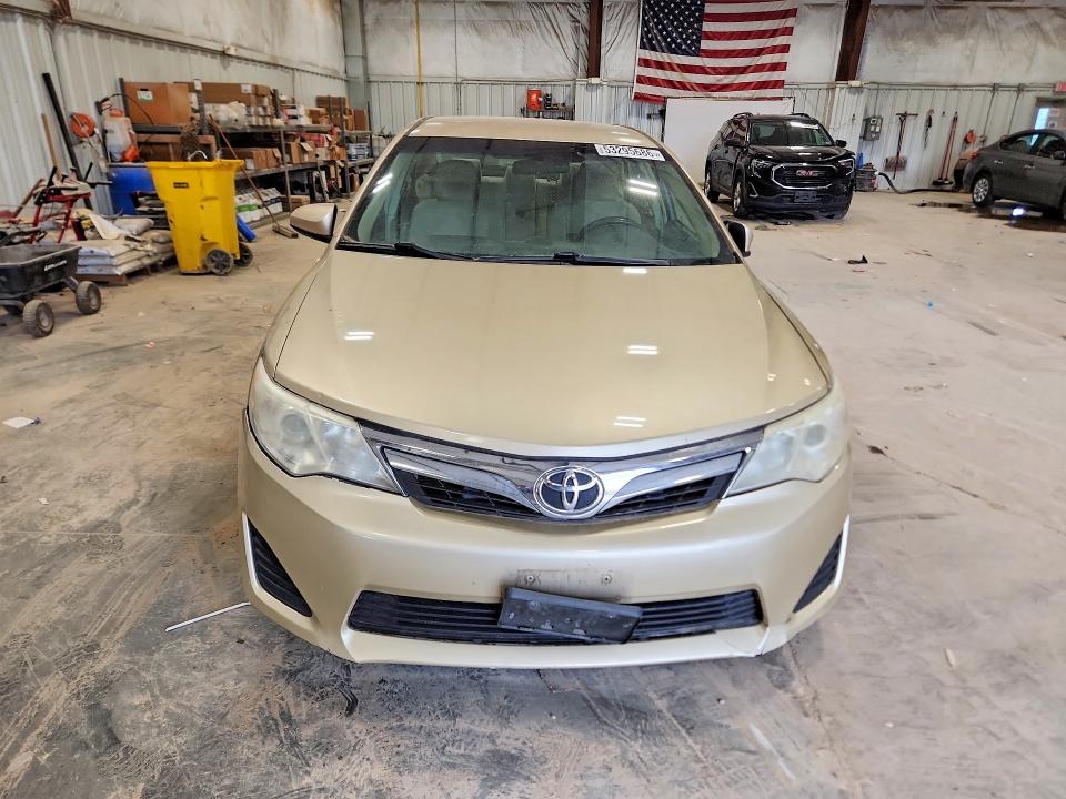 53295686 :رقم المزاد ، 4T1BF1FK7CU580670 vin ، 2012 Toyota Camry مزاد بيع