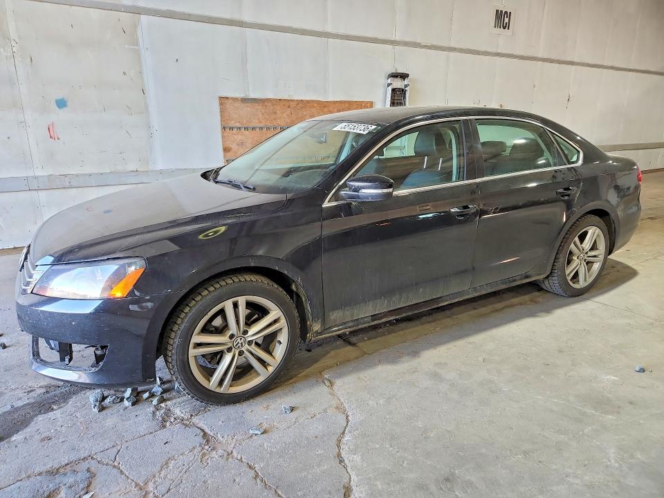 55153736 :رقم المزاد ، 1VWBS7A36EC053647 vin ، 2014 Volkswagen Passat مزاد بيع