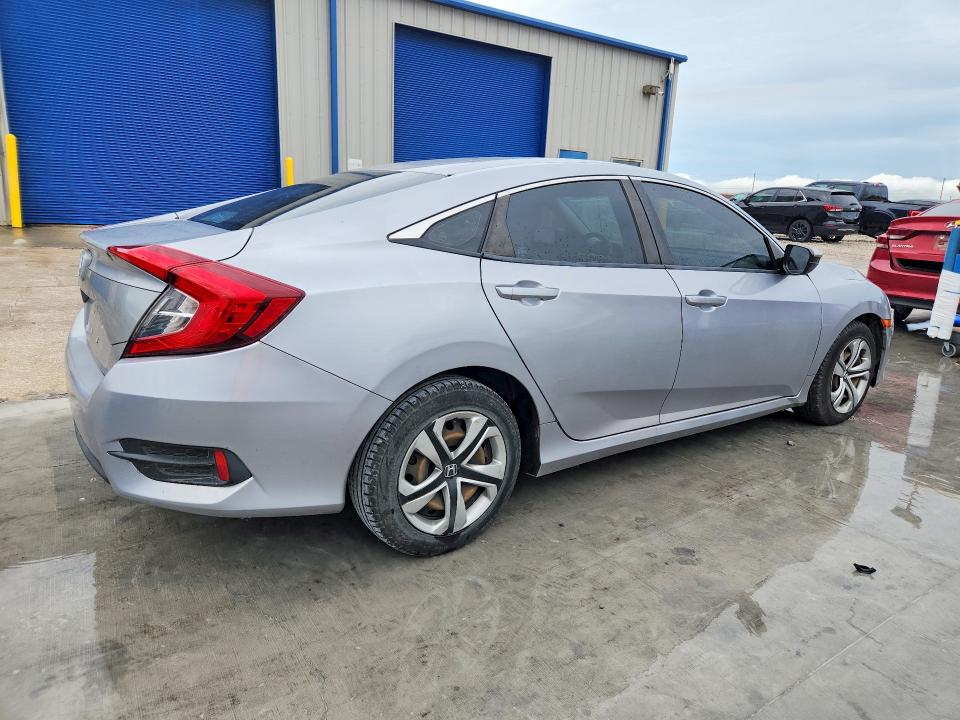2018 Honda Civic მანქანა იყიდება აუქციონზე, vin: 2HGFC2F57JH582595, აუქციონის ნომერი: 54873886