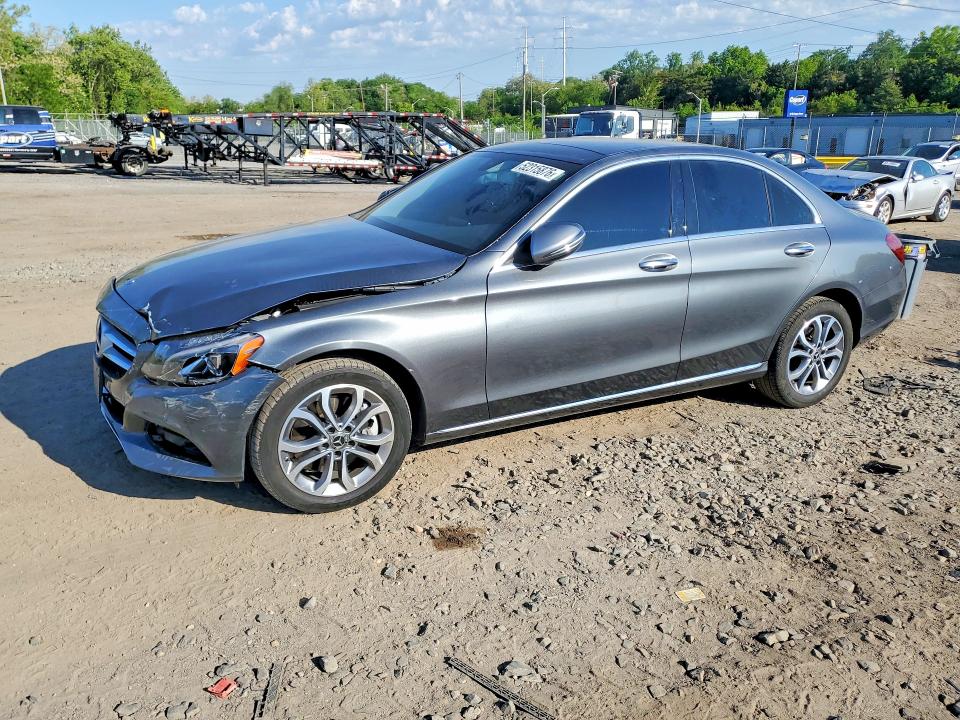 52315876 :رقم المزاد ، WDDWF4KB6JR311451 vin ، 2018 Mercedes-benz C مزاد بيع