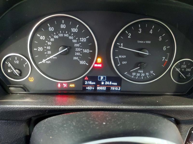 54677916 :رقم المزاد ، WBA3C3G50FNS75092 vin ، 2015 Bmw 320 مزاد بيع