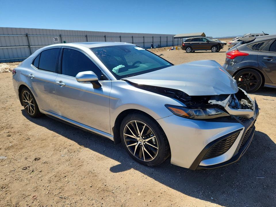 2021 Toyota Camry მანქანა იყიდება აუქციონზე, vin: 4T1T11AK3MU579706, აუქციონის ნომერი: 54023976
