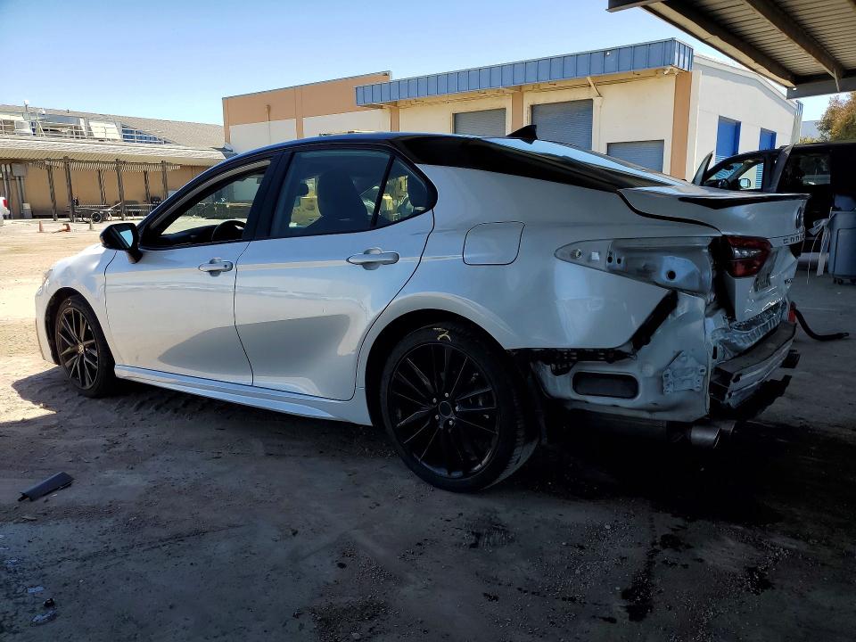 2022 Toyota Camry მანქანა იყიდება აუქციონზე, vin: 4T1K61AK3NU038704, აუქციონის ნომერი: 53839026