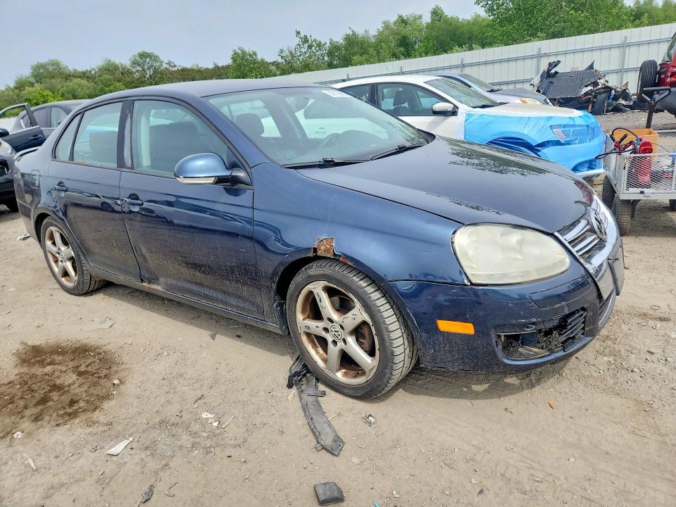 55106086 :رقم المزاد ، 3VWJZ71K28M093015 vin ، 2008 Volkswagen Jetta مزاد بيع