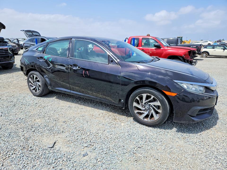 Продажа на аукционе авто 2018 Honda Civic, vin: 19XFC2F7XJE001179, номер лота: 53779506