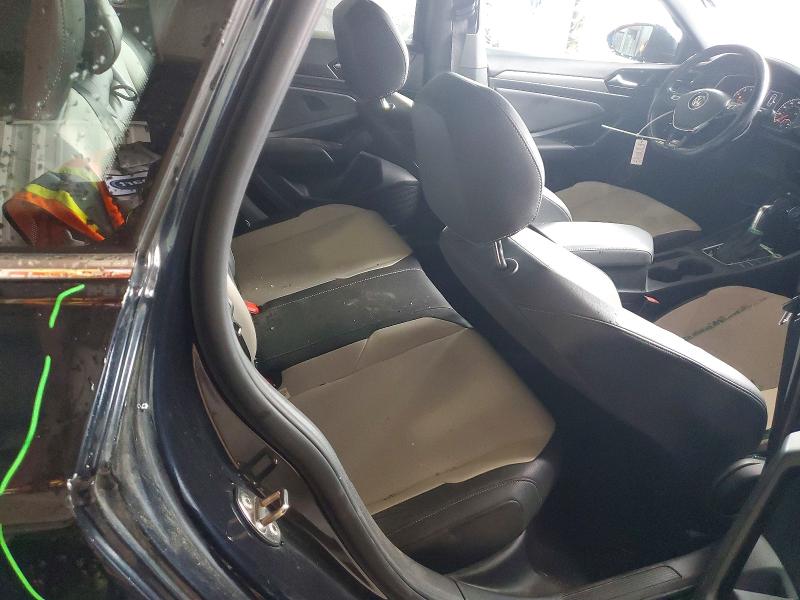 51888996 :رقم المزاد ، 3VWC57BU3KM197315 vin ، 2019 Volkswagen Jetta مزاد بيع
