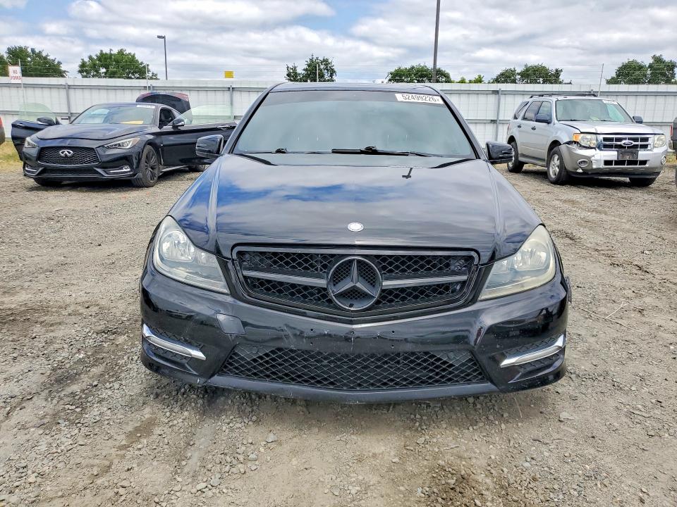 Продажа на аукционе авто 2012 Mercedes-benz C, vin: WDDGF8BB4CR231550, номер лота: 52499226