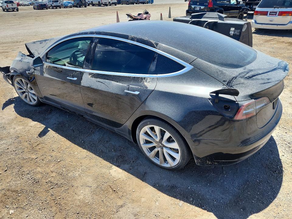 Продажа на аукционе авто 2018 Tesla Model 3, vin: 5YJ3E1EA5JF176325, номер лота: 47162516