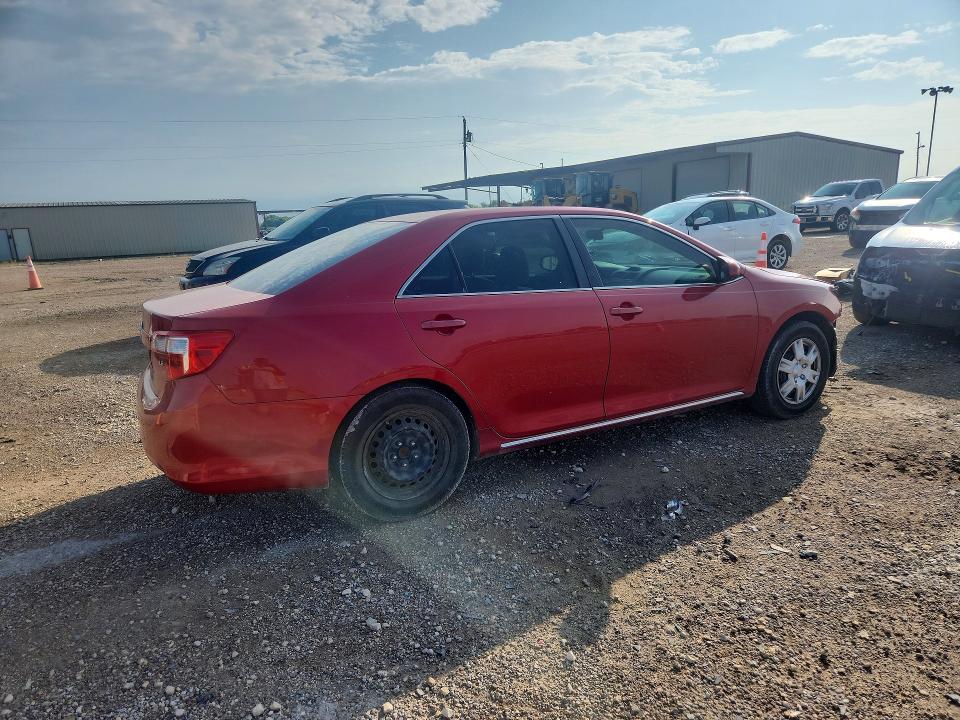 54630526 :رقم المزاد ، 4T4BF1FK7ER403917 vin ، 2014 Toyota Camry مزاد بيع