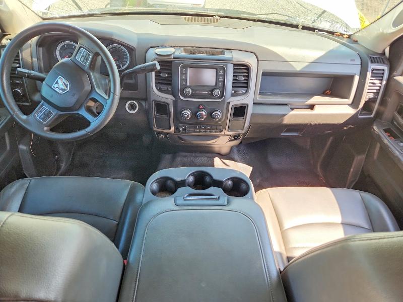 54229966 :رقم المزاد ، 3C6UR4HL0JG424392 vin ، 2018 Ram 2500 مزاد بيع