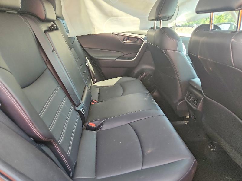 53963306 :رقم المزاد ، 2T3B6RFV0NW034425 vin ، 2022 Toyota Rav4 مزاد بيع