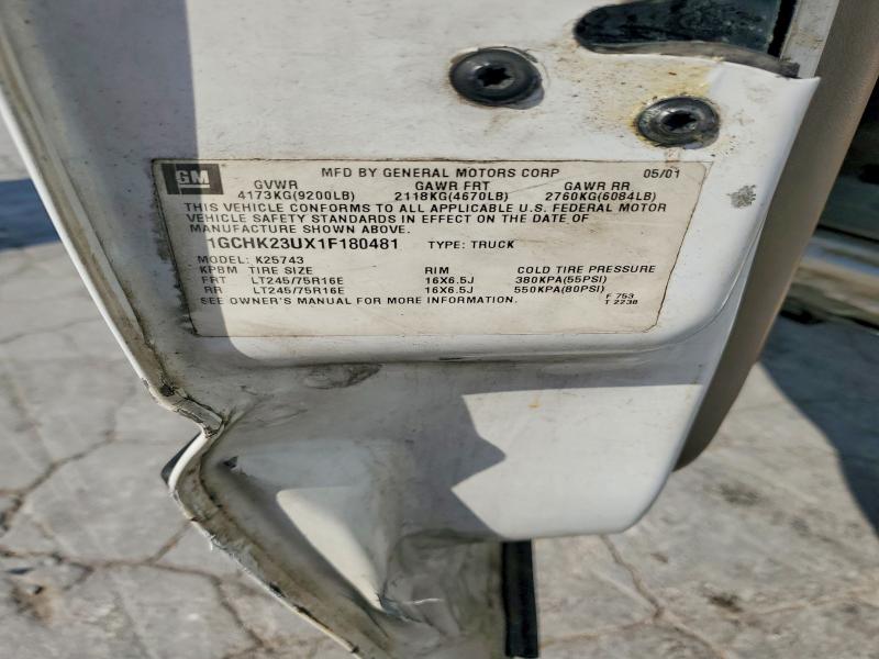 53443746 :رقم المزاد ، 1GCHK23UX1F180481 vin ، 2001 Chevrolet Silverado مزاد بيع
