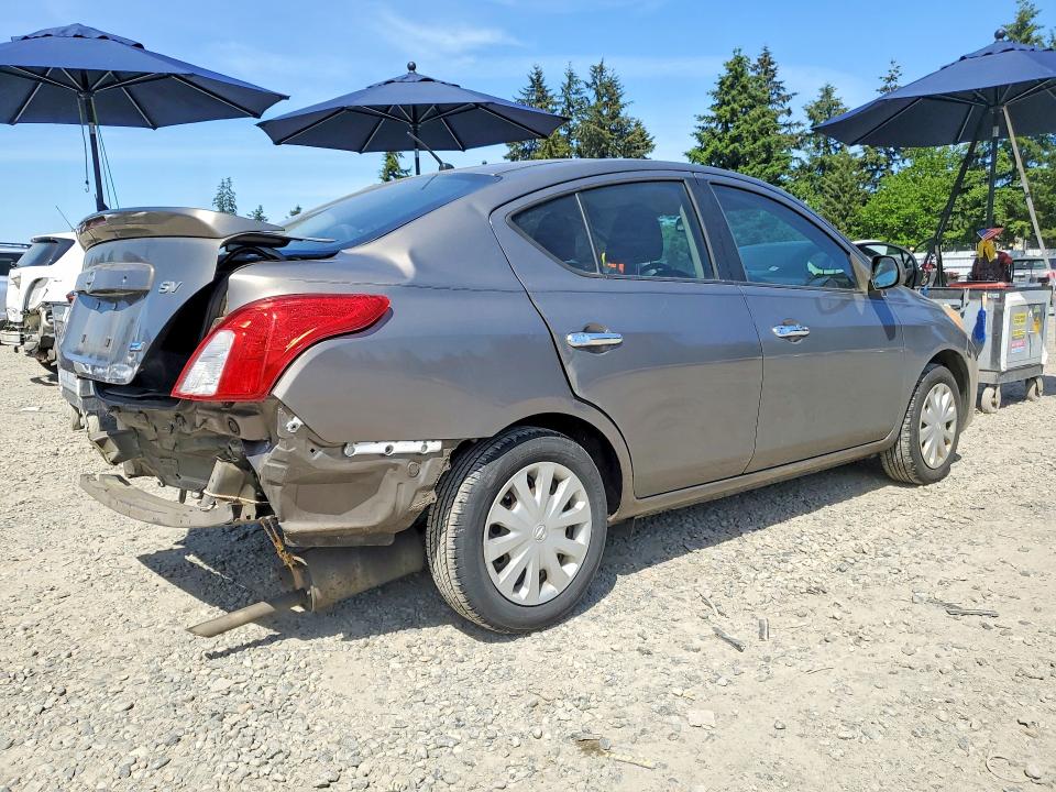 2013 Nissan Versa მანქანა იყიდება აუქციონზე, vin: 3N1CN7AP4DL829930, აუქციონის ნომერი: 54843476