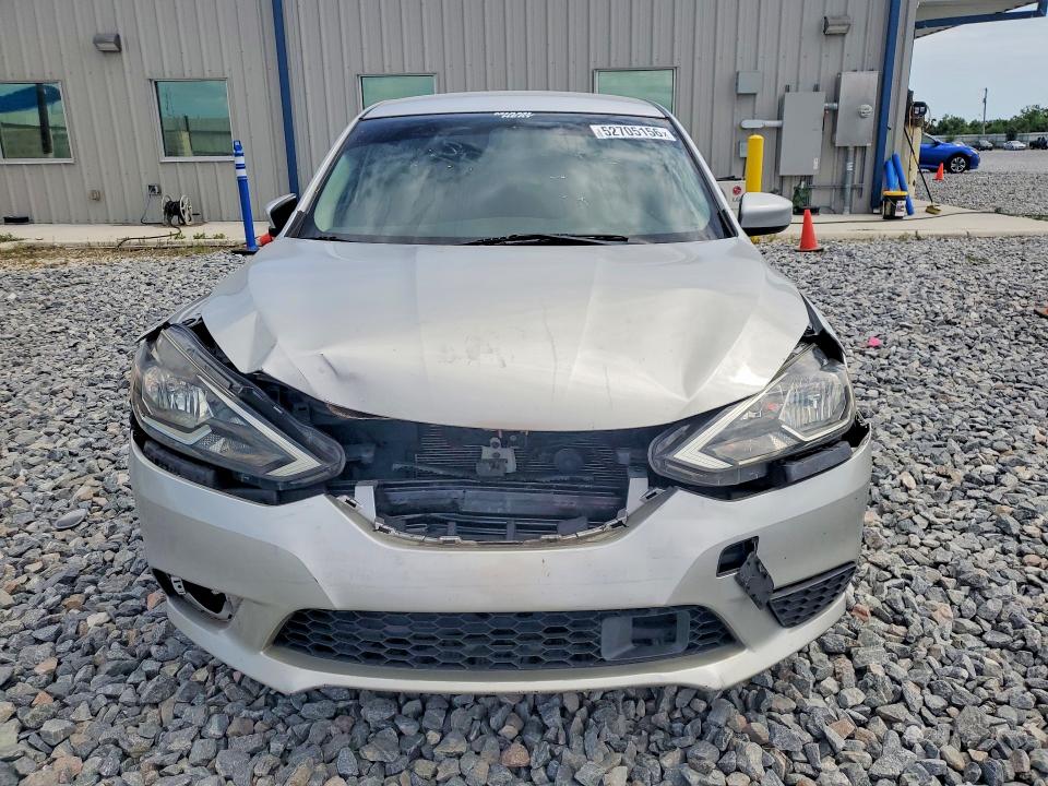 Продажа на аукционе авто 2018 Nissan Sentra, vin: 3N1AB7AP2JL657599, номер лота: 52705156