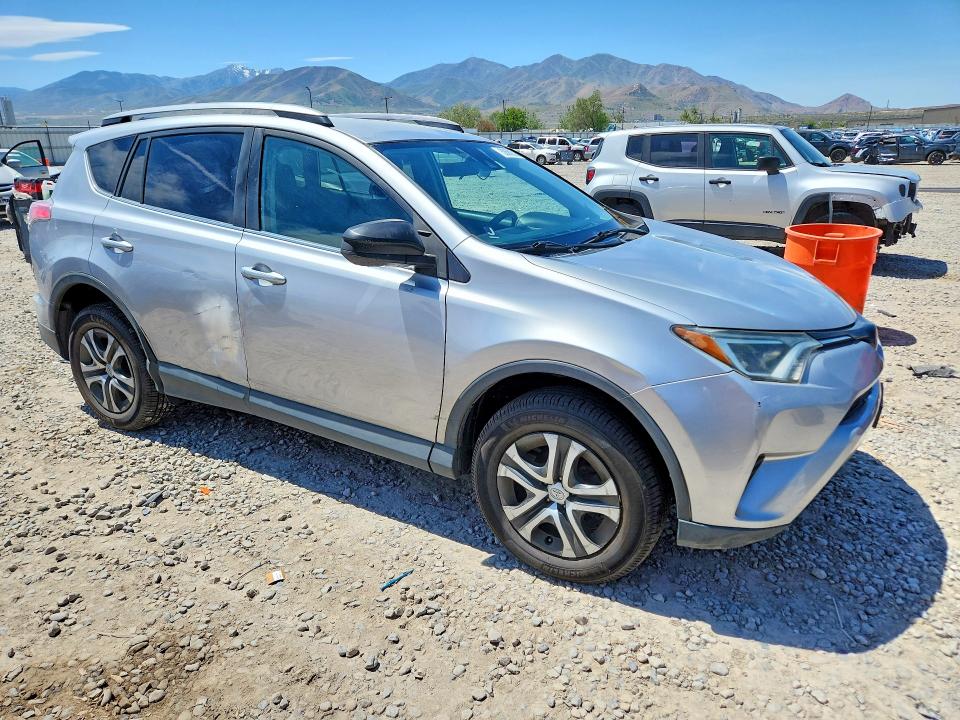 Продаж на аукціоні авто 2017 Toyota Rav4, vin: 2T3BFREV3HW619912, номер лоту: 52680336