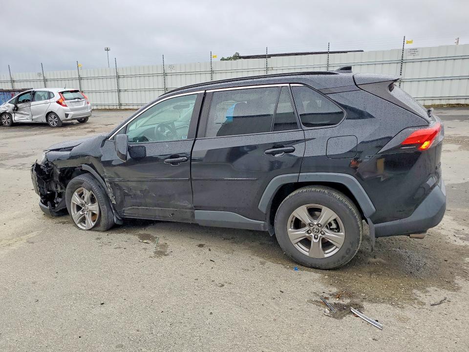 Auction sale of the 2022 Toyota Rav4, vin: 2T3P1RFV0NC305666, lot number: 52405566