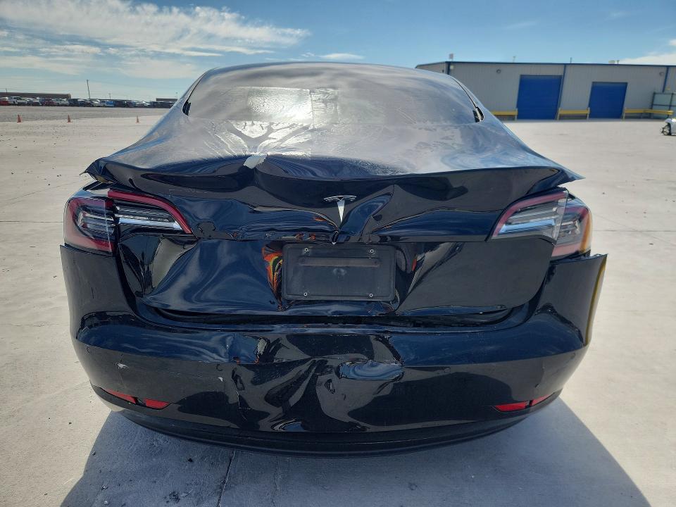 2022 Tesla Model 3 მანქანა იყიდება აუქციონზე, vin: 5YJ3E1EA9NF212202, აუქციონის ნომერი: 53834556