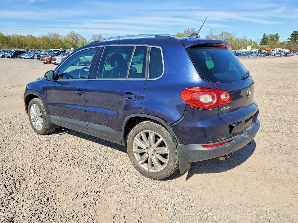 53462626 :رقم المزاد ، WVGBV7AXXBW562143 vin ، 2011 Volkswagen Tiguan مزاد بيع