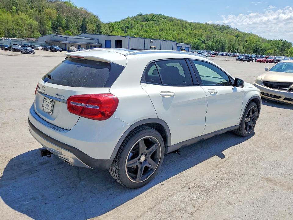 52361256 :رقم المزاد ، WDCTG4GB9FJ039092 vin ، 2015 Mercedes-benz Gla مزاد بيع