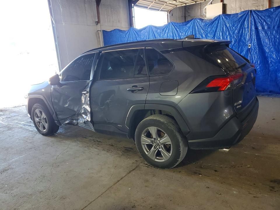 Auction sale of the 2022 Toyota Rav4, vin: JTMRWRFV8ND158437, lot number: 52885436
