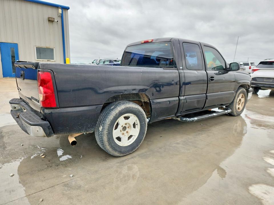 Продажа на аукционе авто 2005 Chevrolet Silverado, vin: 2GCEC19V851296673, номер лота: 53114636