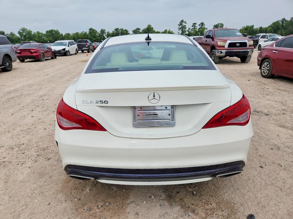 52744966 :رقم المزاد ، WDDSJ4EB9JN530498 vin ، 2018 Mercedes-benz Cla مزاد بيع