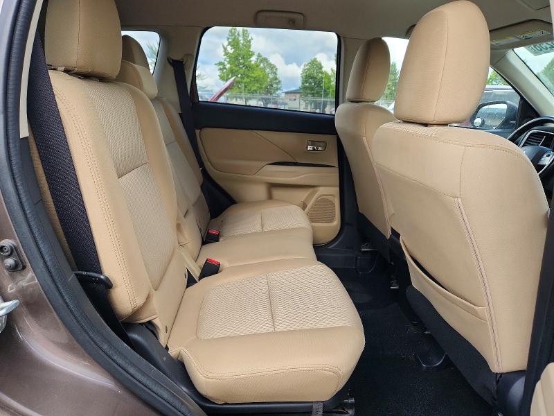 2016 Mitsubishi Outlander მანქანა იყიდება აუქციონზე, vin: JA4AZ3A31GZ011027, აუქციონის ნომერი: 54448256