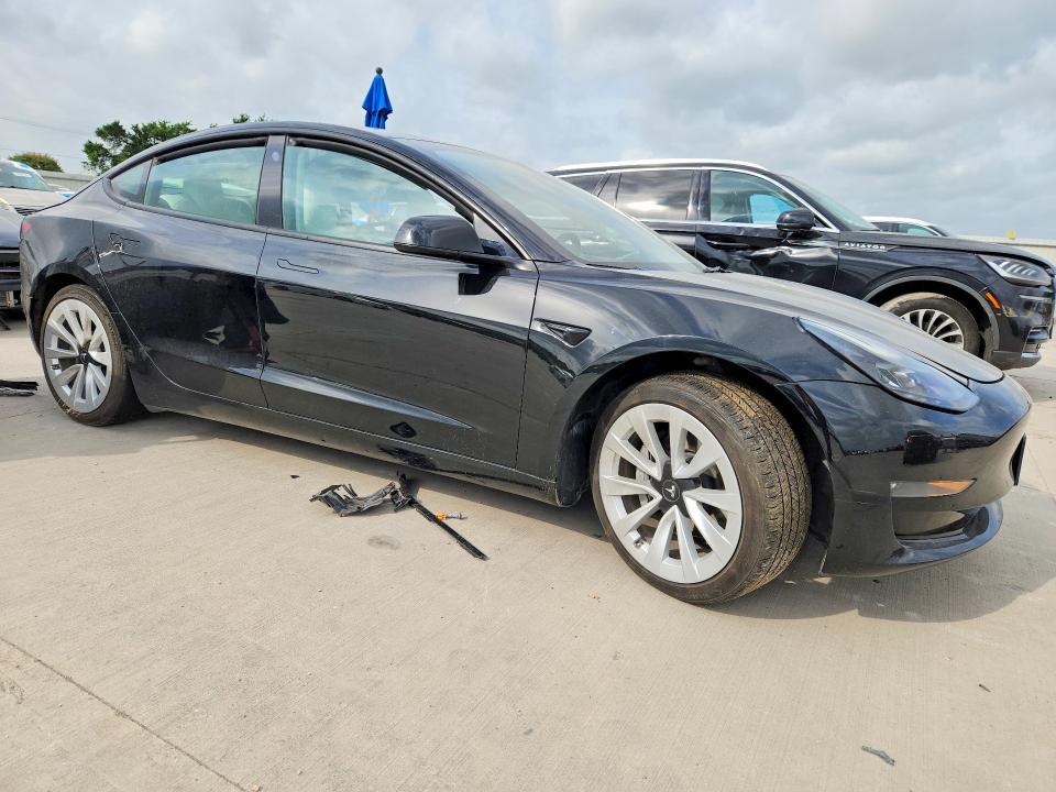 53814226 :رقم المزاد ، 5YJ3E1EB2NF163451 vin ، 2022 Tesla Model 3 مزاد بيع