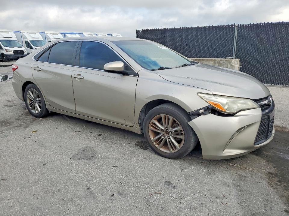 53093116 :رقم المزاد ، 4T1BF1FKXHU809978 vin ، 2017 Toyota Camry مزاد بيع