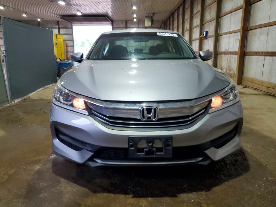 Aukcja sprzedaży 2017 Honda Accord, vin: 1HGCR2F31HA191824, numer aukcji: 52611276