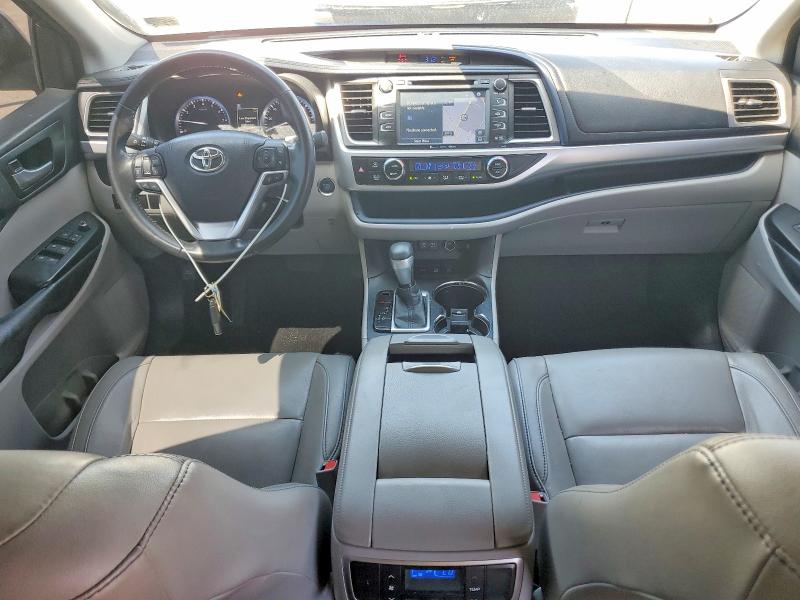 Продажа на аукционе авто 2017 Toyota Highlander, vin: 5TDJZRFHXHS381022, номер лота: 54047156