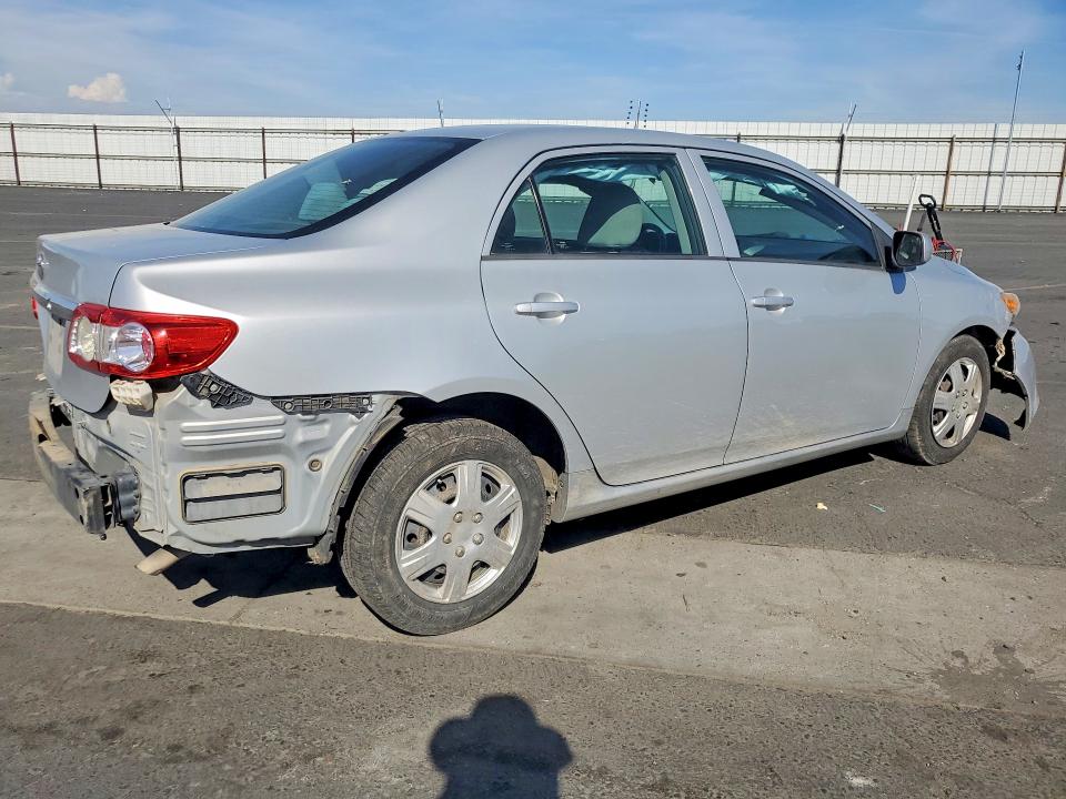 52217126 :رقم المزاد ، 2T1BU4EE6DC956751 vin ، 2013 Toyota Corolla مزاد بيع