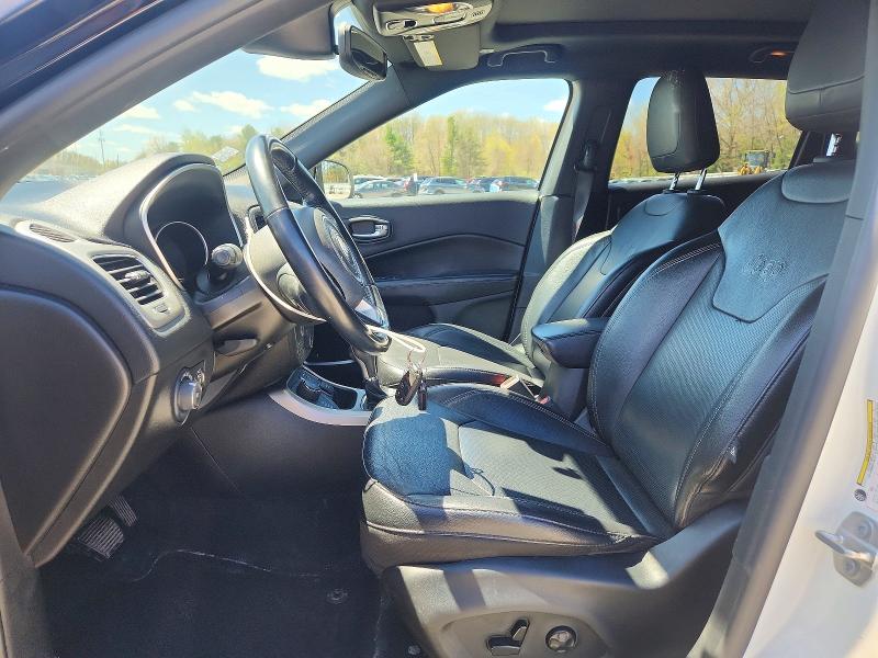 51955666 :رقم المزاد ، 3C4NJDCB3LT137884 vin ، 2020 Jeep Compass مزاد بيع