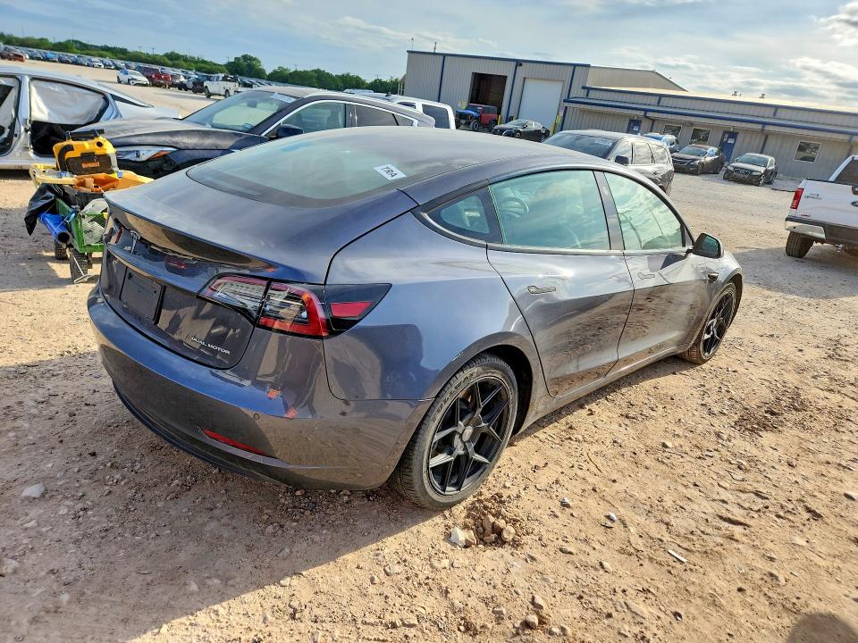 2021 Tesla Model 3 მანქანა იყიდება აუქციონზე, vin: 5YJ3E1EB7MF973866, აუქციონის ნომერი: 52301016
