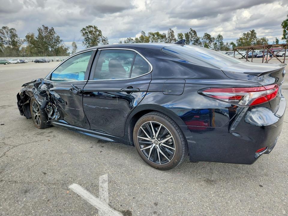 Продаж на аукціоні авто 2024 Toyota Camry, vin: 4T1G11AK1RU906189, номер лоту: 52453786