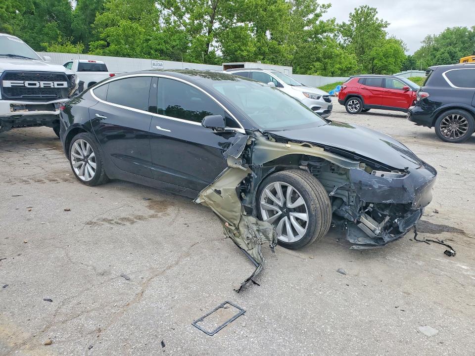 2018 Tesla 3 მანქანა იყიდება აუქციონზე, vin: 5YJ3E1EA4JF053597, აუქციონის ნომერი: 54535886