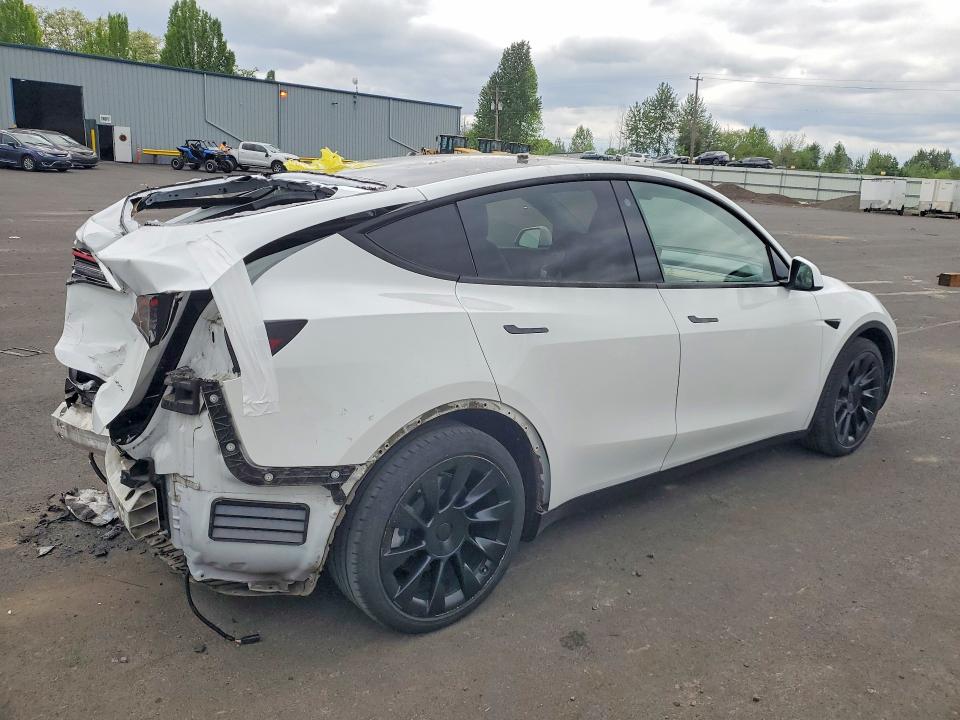 52705136 :رقم المزاد ، 5YJYGAEE0MF232081 vin ، 2021 Tesla Model Y مزاد بيع