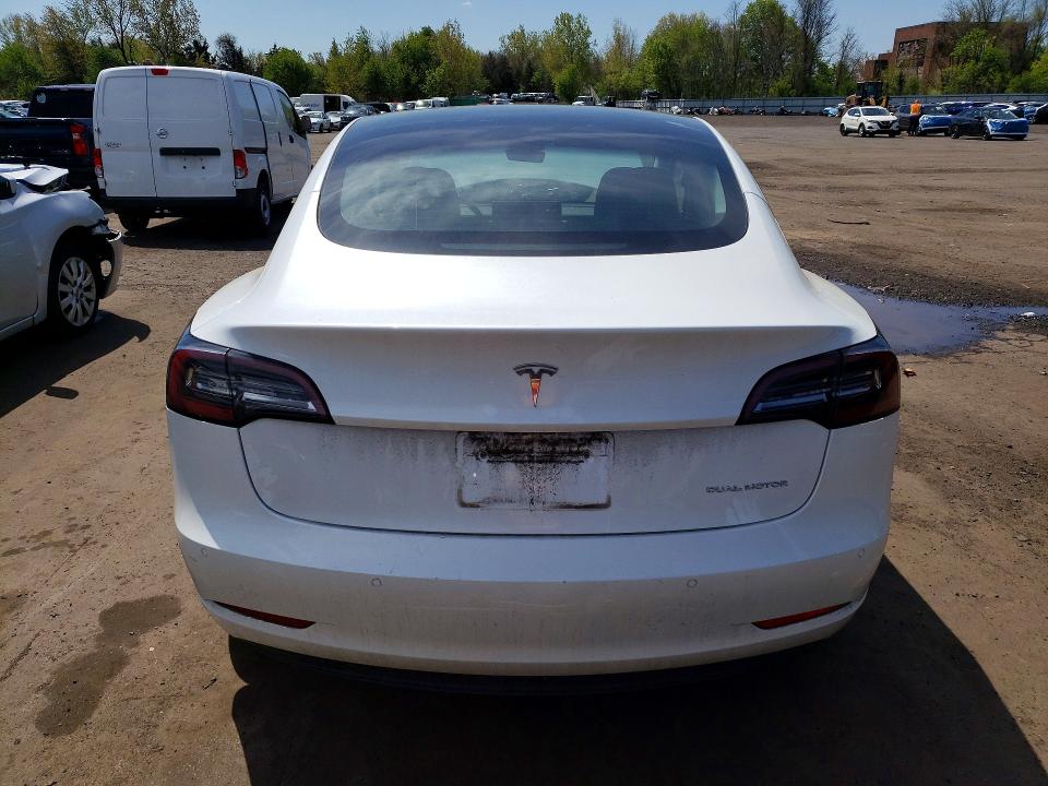 52027646 :رقم المزاد ، 5YJ3E1EB0NF233545 vin ، 2022 Tesla Model 3 مزاد بيع