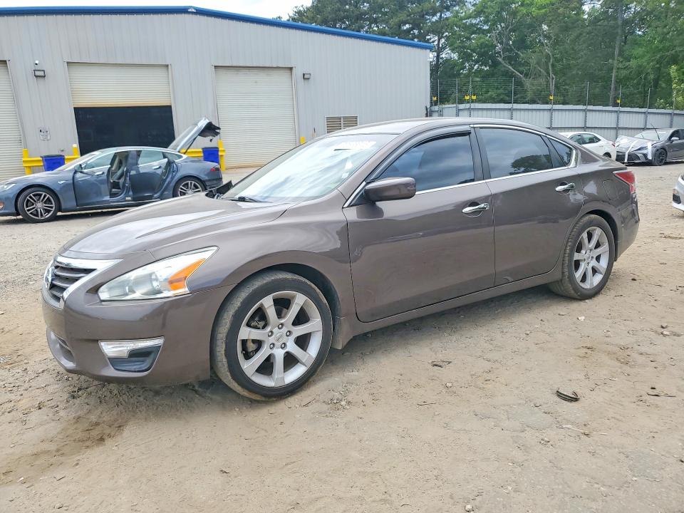 Продажа на аукционе авто 2015 Nissan Altima, vin: 1N4AL3AP6FC234598, номер лота: 52568316