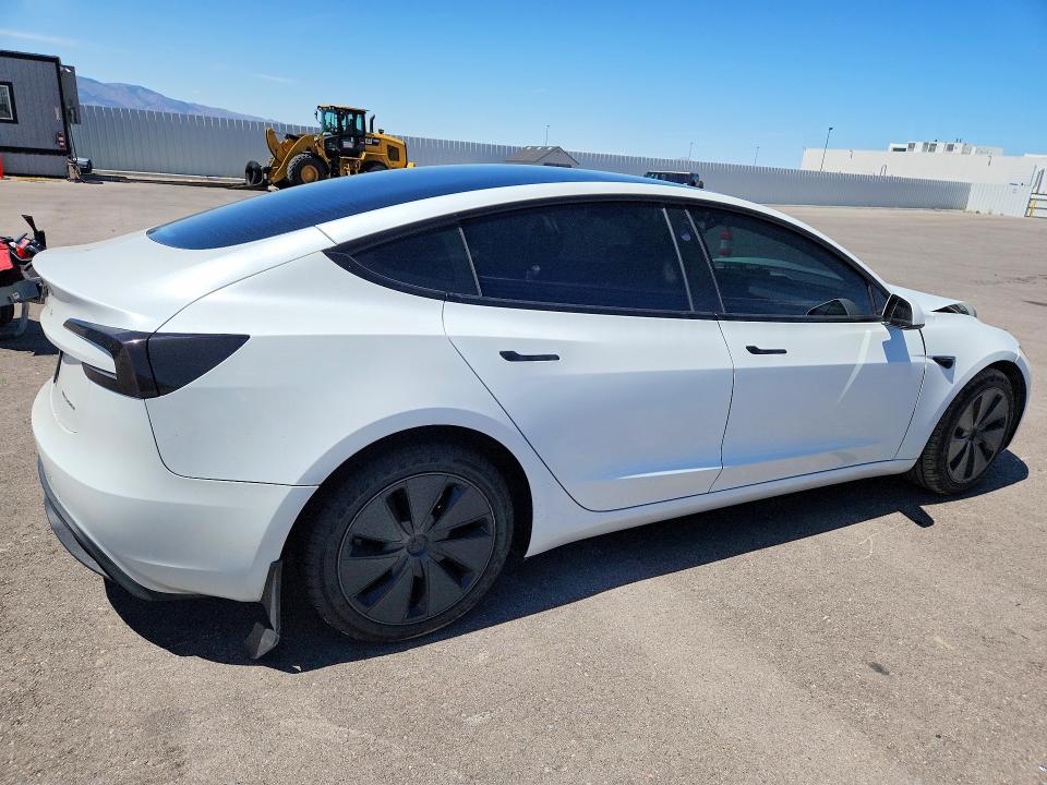 54780826 :رقم المزاد ، 5YJ3E1EB8RF820758 vin ، 2024 Tesla Model 3 مزاد بيع