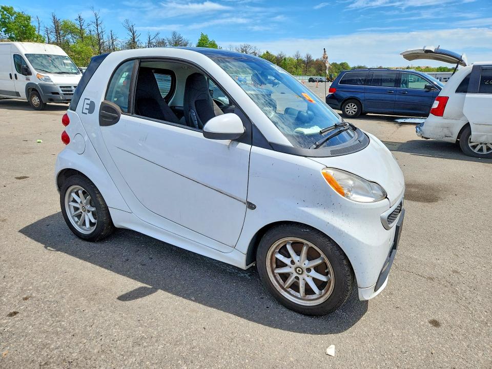 2016 Smart Fortwo მანქანა იყიდება აუქციონზე, vin: WMEEJ9AA1GK842182, აუქციონის ნომერი: 54584686