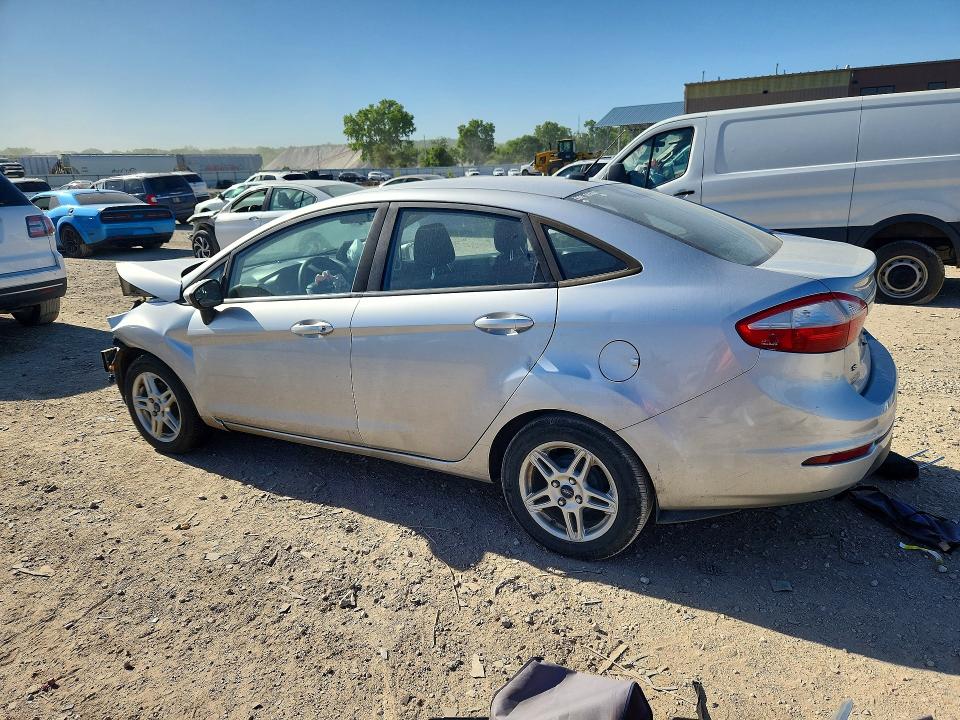 53120186 :رقم المزاد ، 3FADP4BJ9HM150469 vin ، 2017 Ford Fiesta مزاد بيع